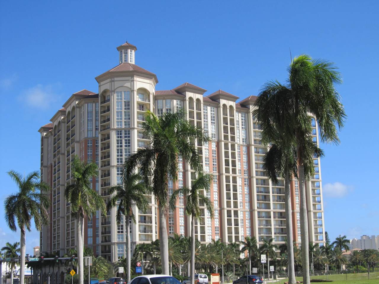 550 Okeechobee Boulevard - Photo 1