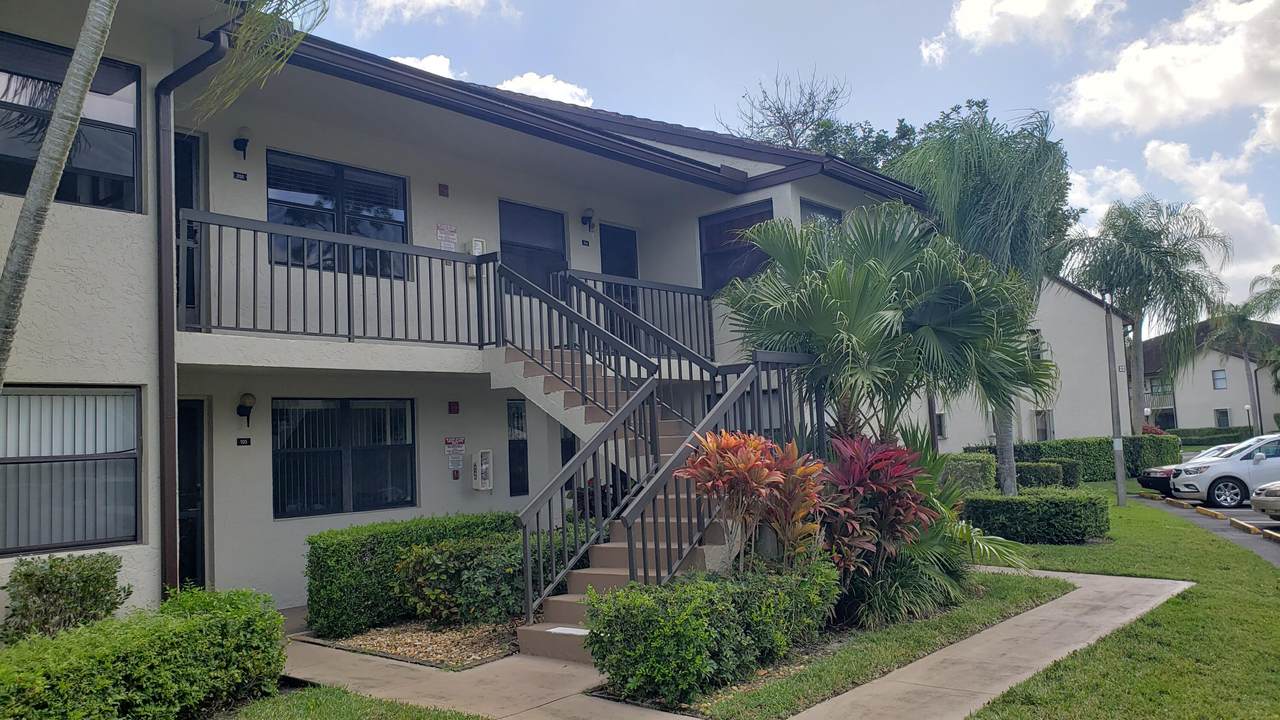 7649 Tahiti Lane - Photo 1
