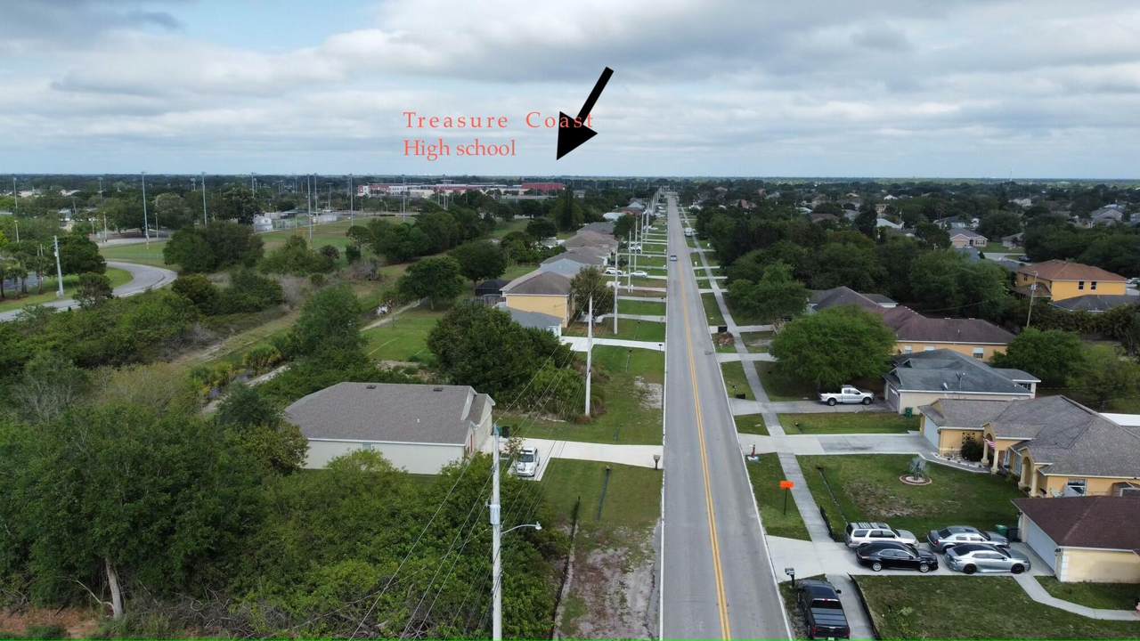 868 Tulip Boulevard - Photo 1