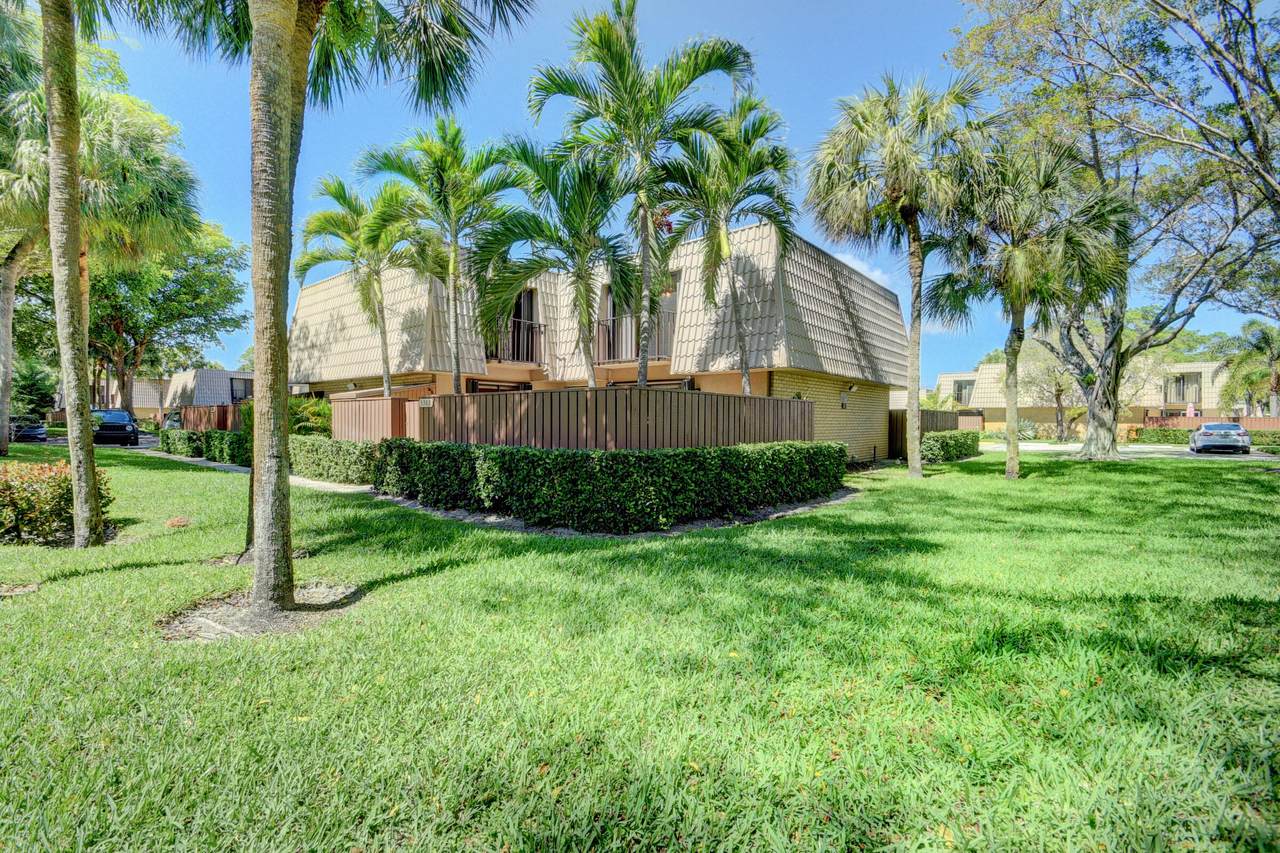 5303 53rd Way - Photo 1