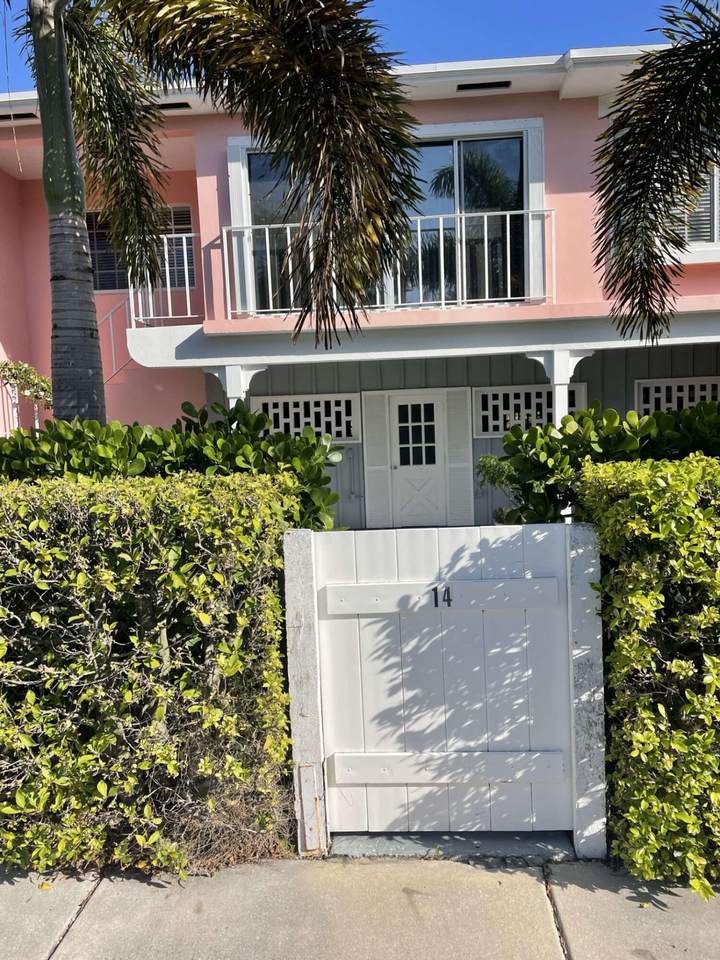 475 Tequesta Drive - Photo 1