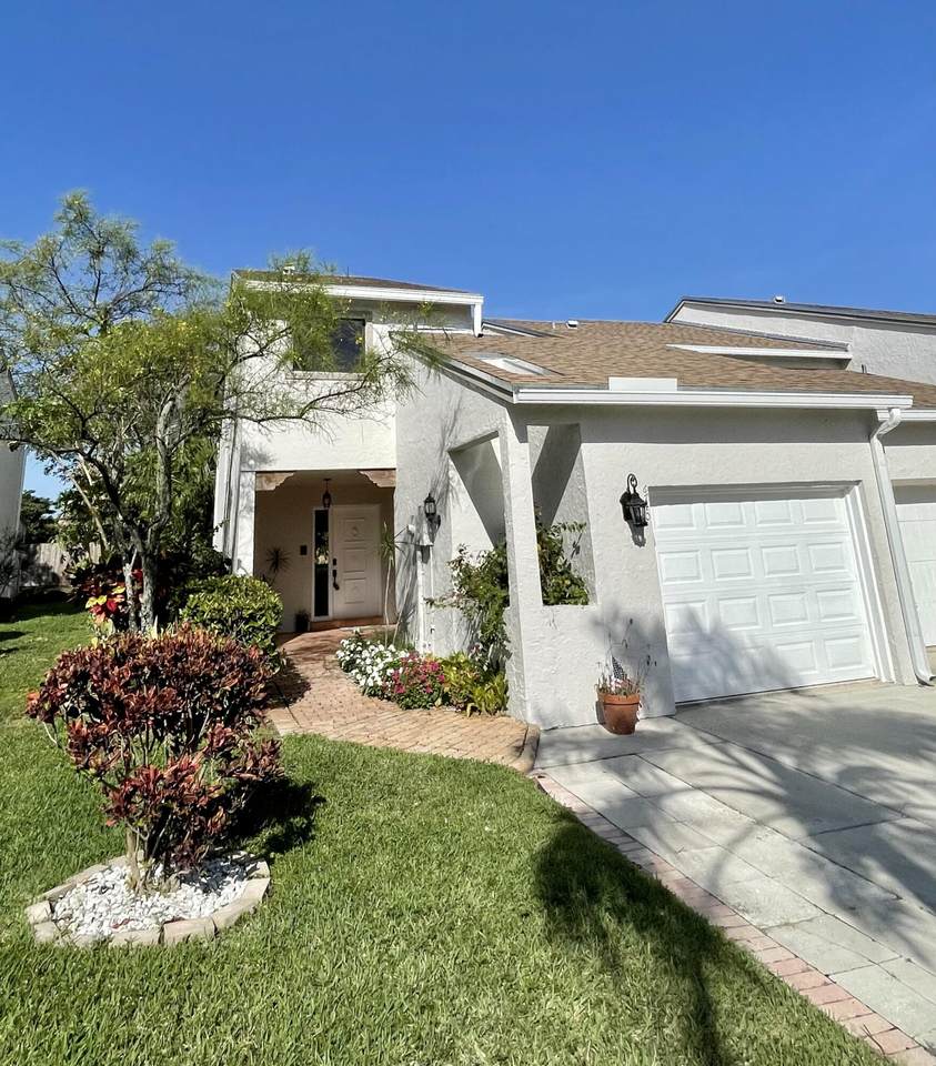 6740 Canary Palm Circle - Photo 1