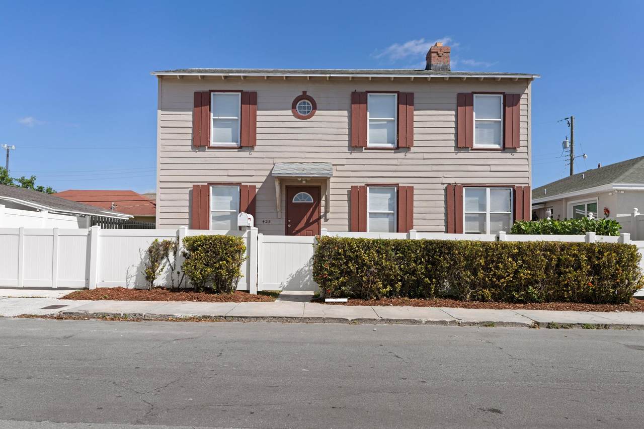 425 Conniston Road - Photo 1