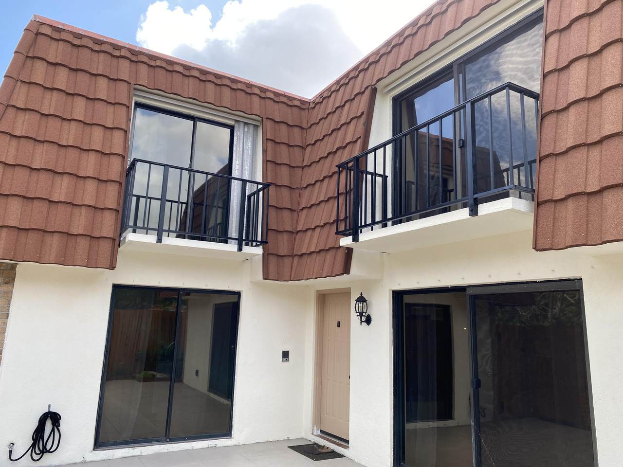 3113 San Fernando Drive - Photo 1