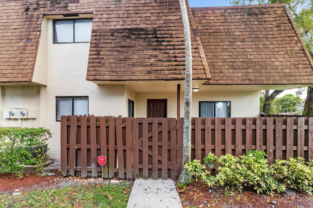 151 San Remo Boulevard - Photo 1