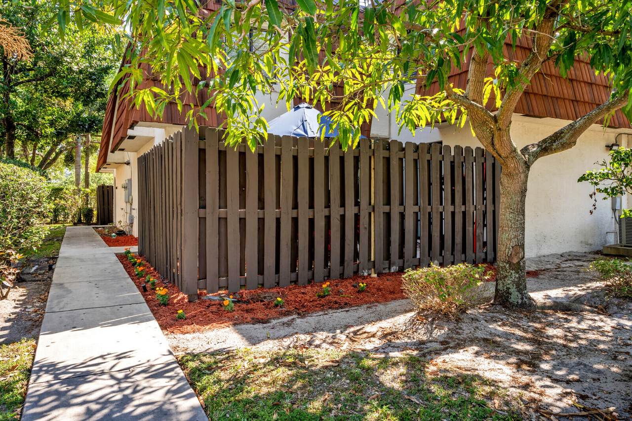 2216 White Pine Circle - Photo 1