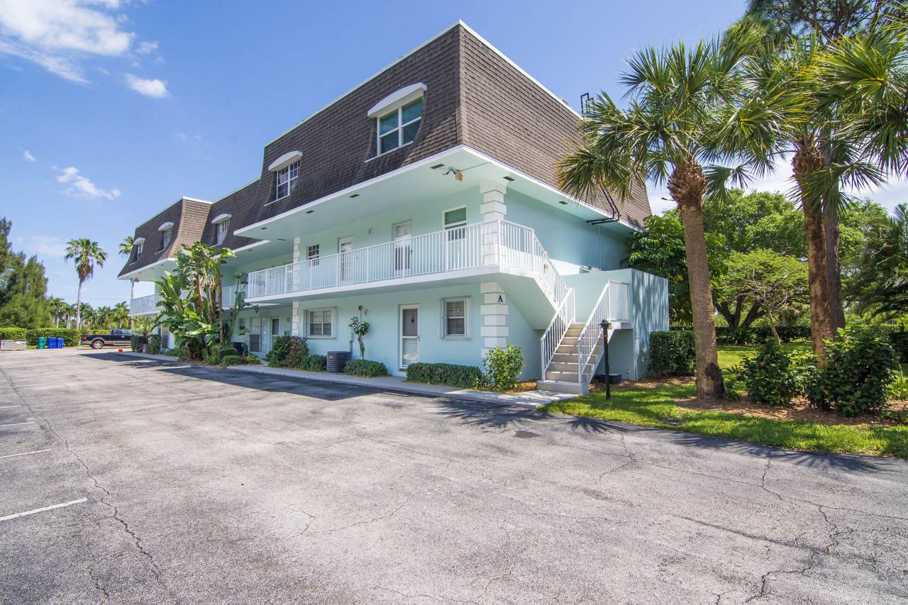 1901 Indian River Boulevard - Photo 1