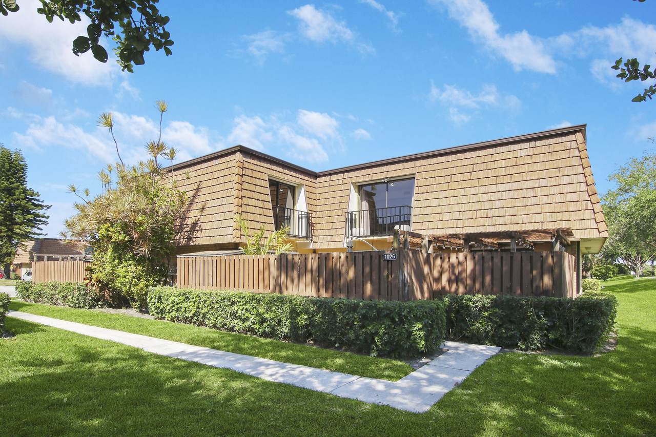 1026 10th Lane - Photo 1