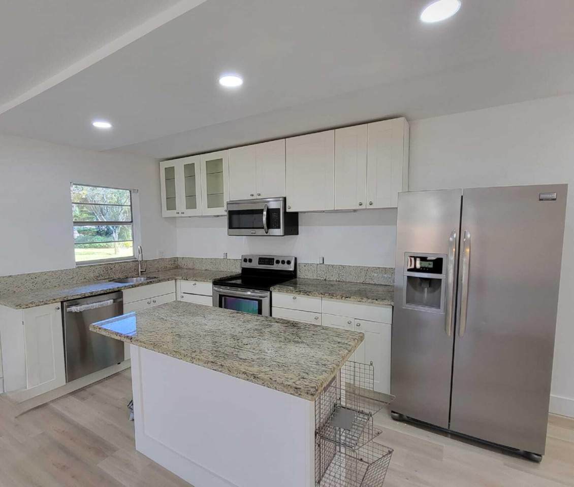1271 13 Street - Photo 1