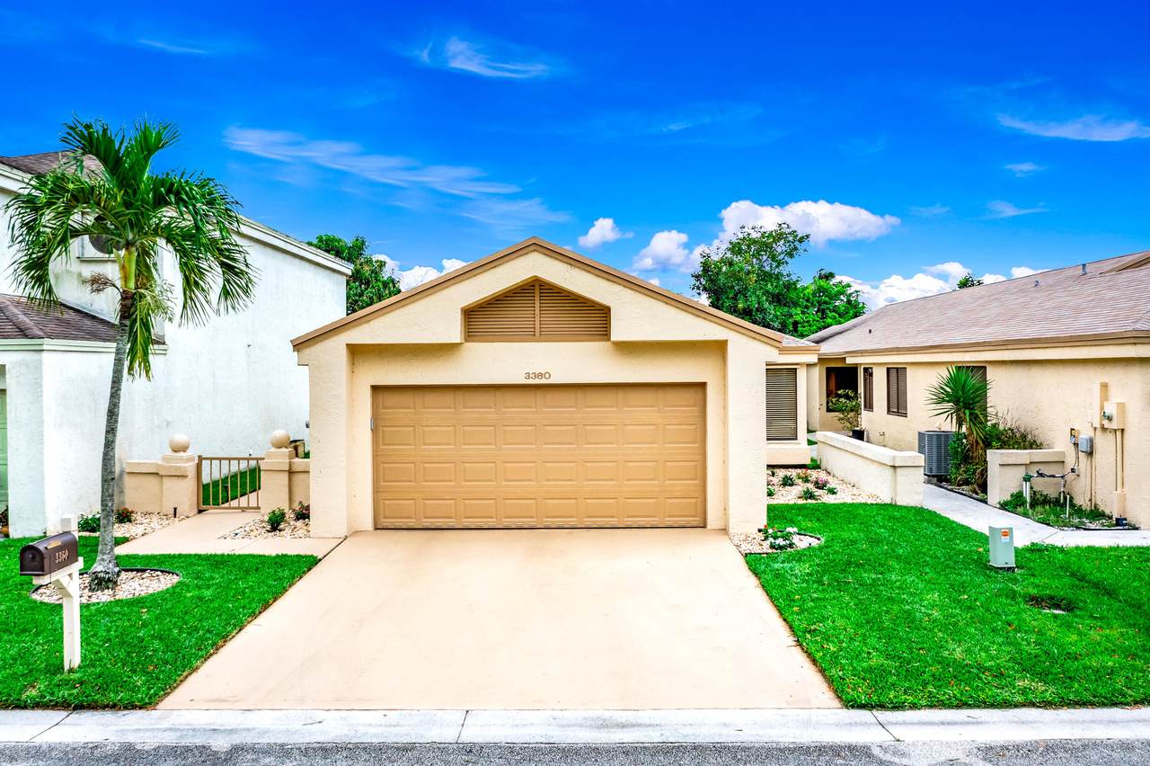 3360 21 Court - Photo 1