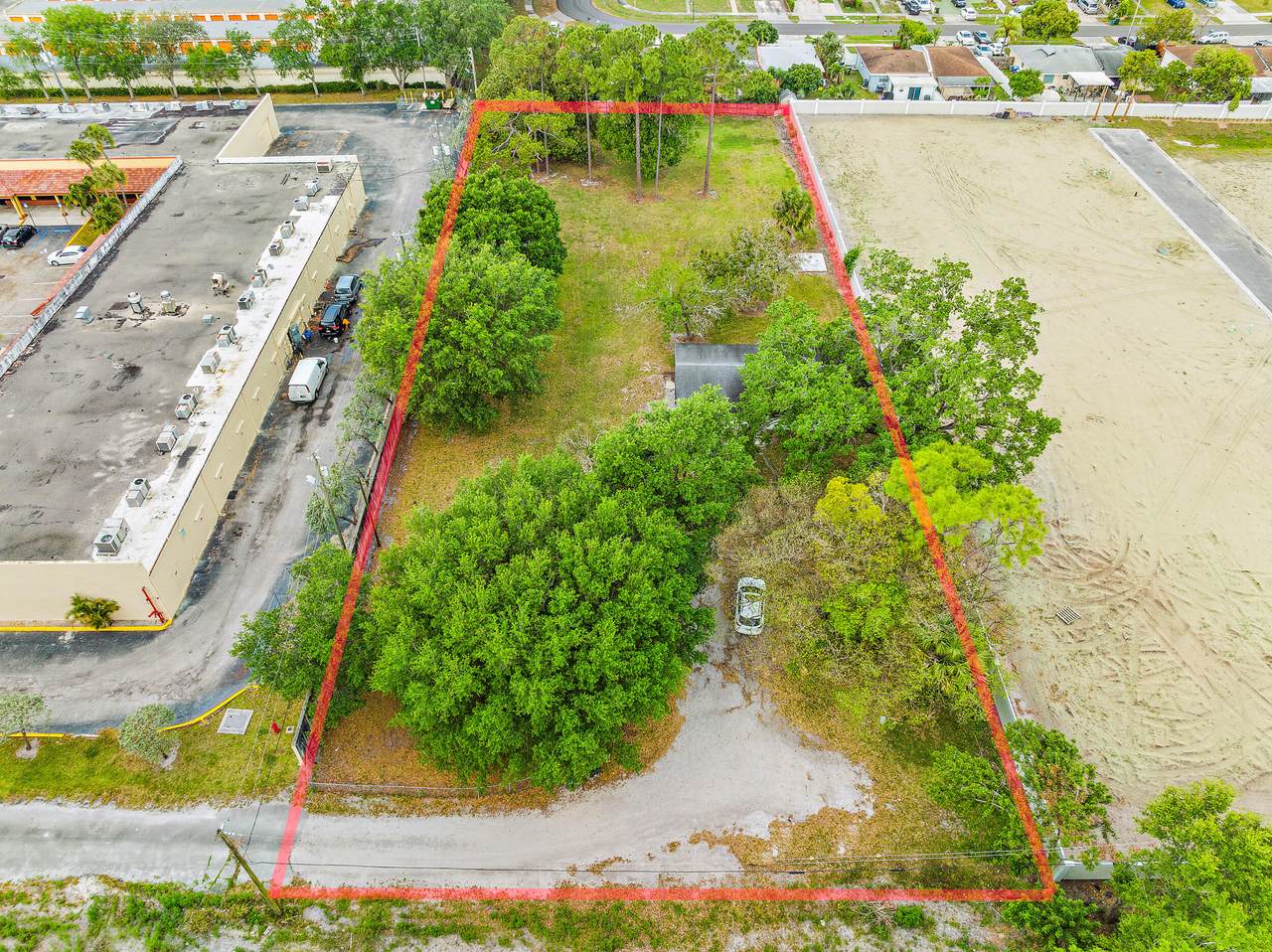 3827 Scott Road - Photo 1
