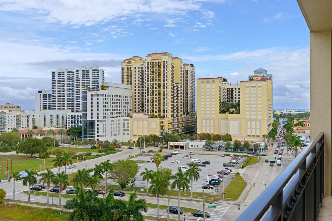 550 Okeechobee Boulevard - Photo 1