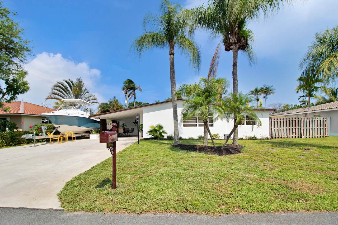 2806 5th Street - Photo 1