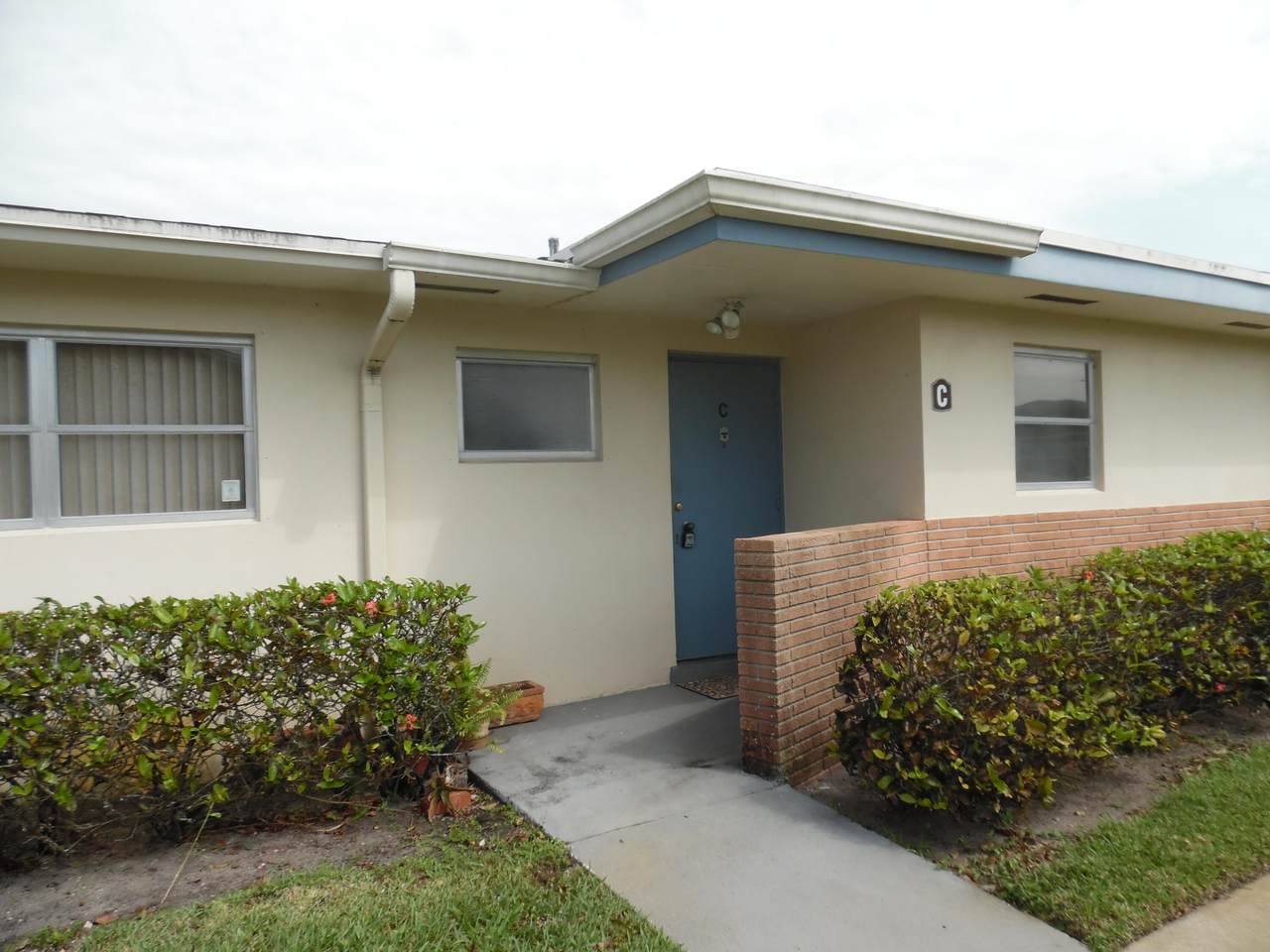 2921 Ashley Drive - Photo 1