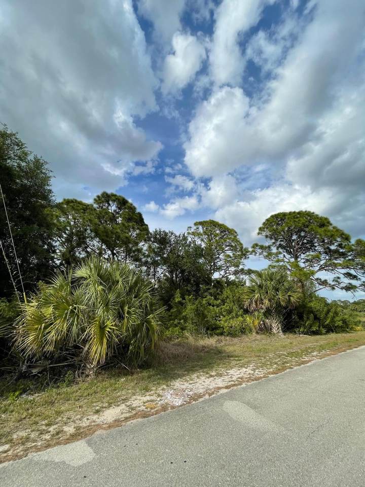 3700 5th Street - Photo 1