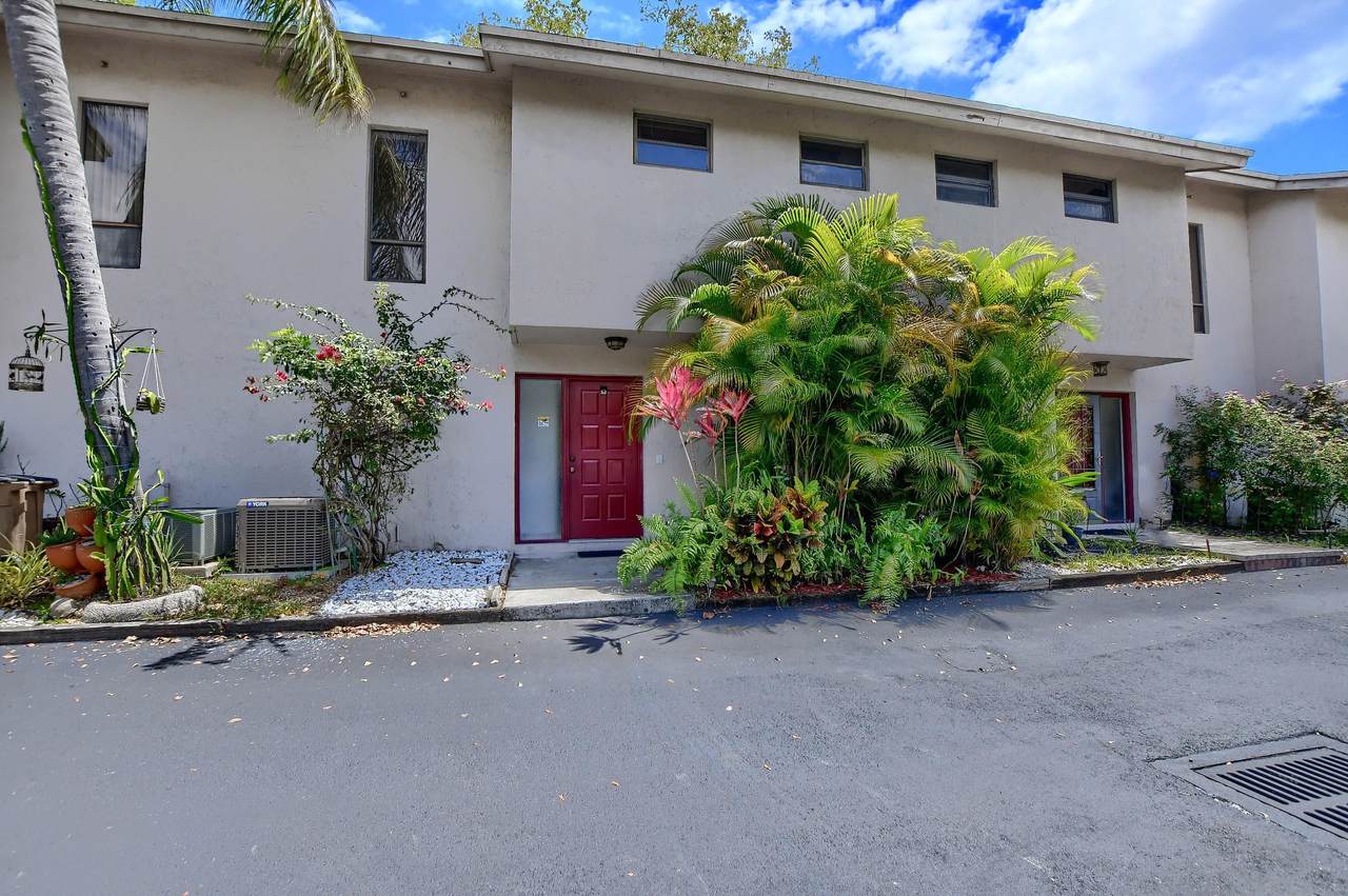 740 1st Way - Photo 1