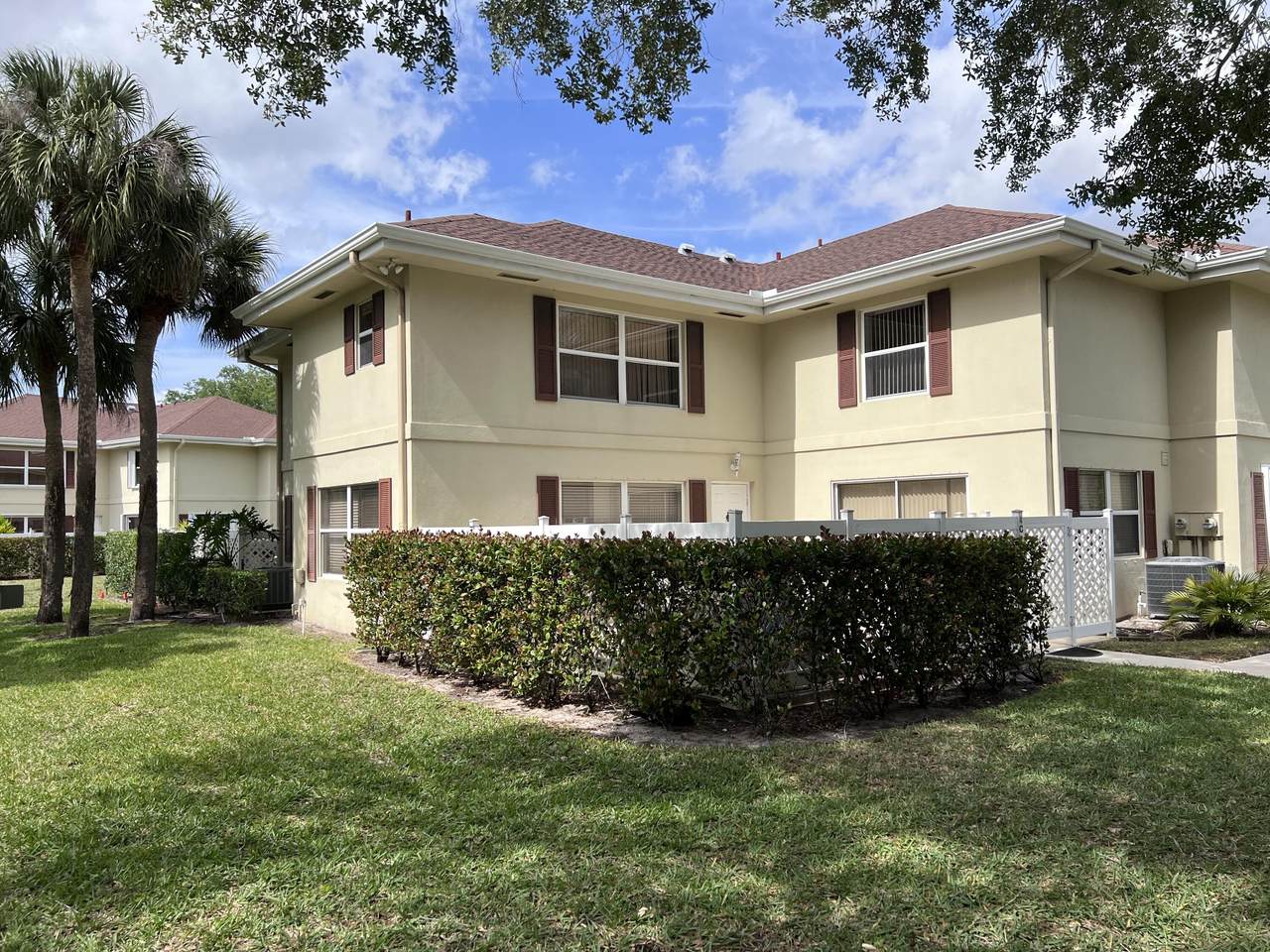 4 Amherst Court - Photo 1