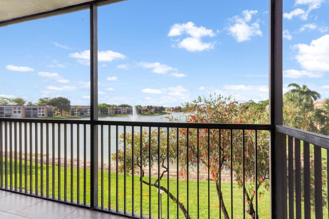 6226 Coral Lake Drive - Photo 1