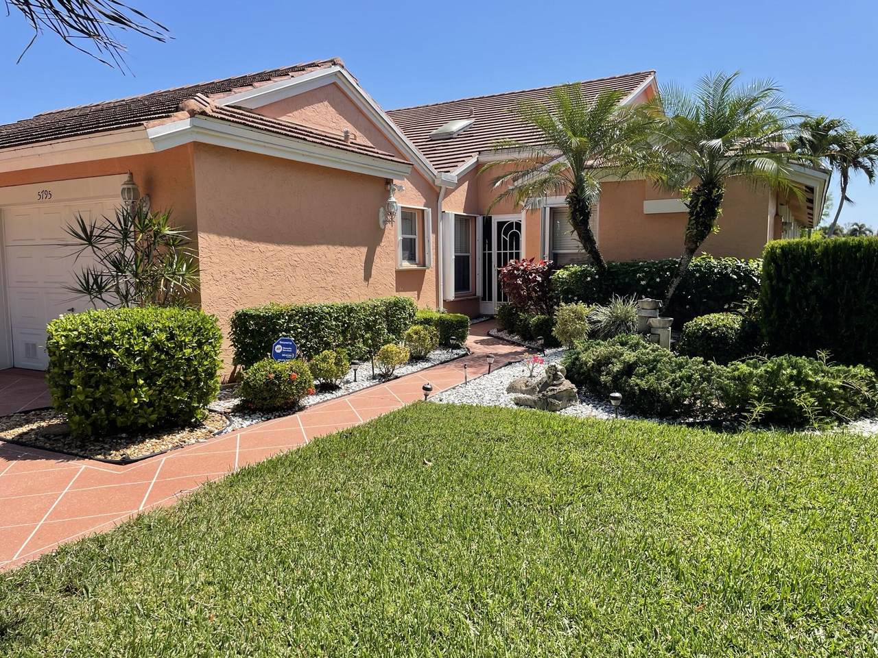 5795 Royal Lake Circle - Photo 1