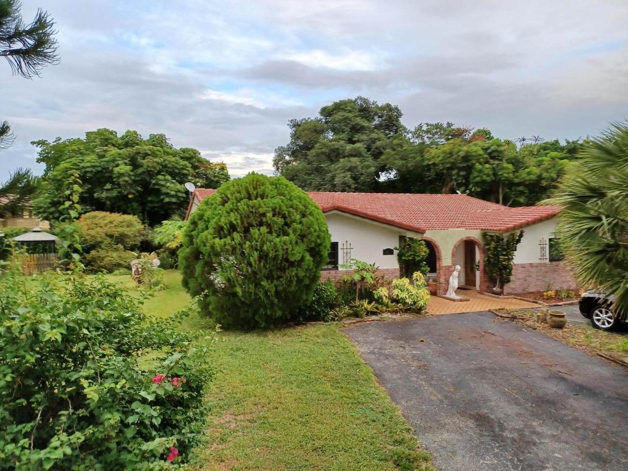 2575 82nd Terrace - Photo 1