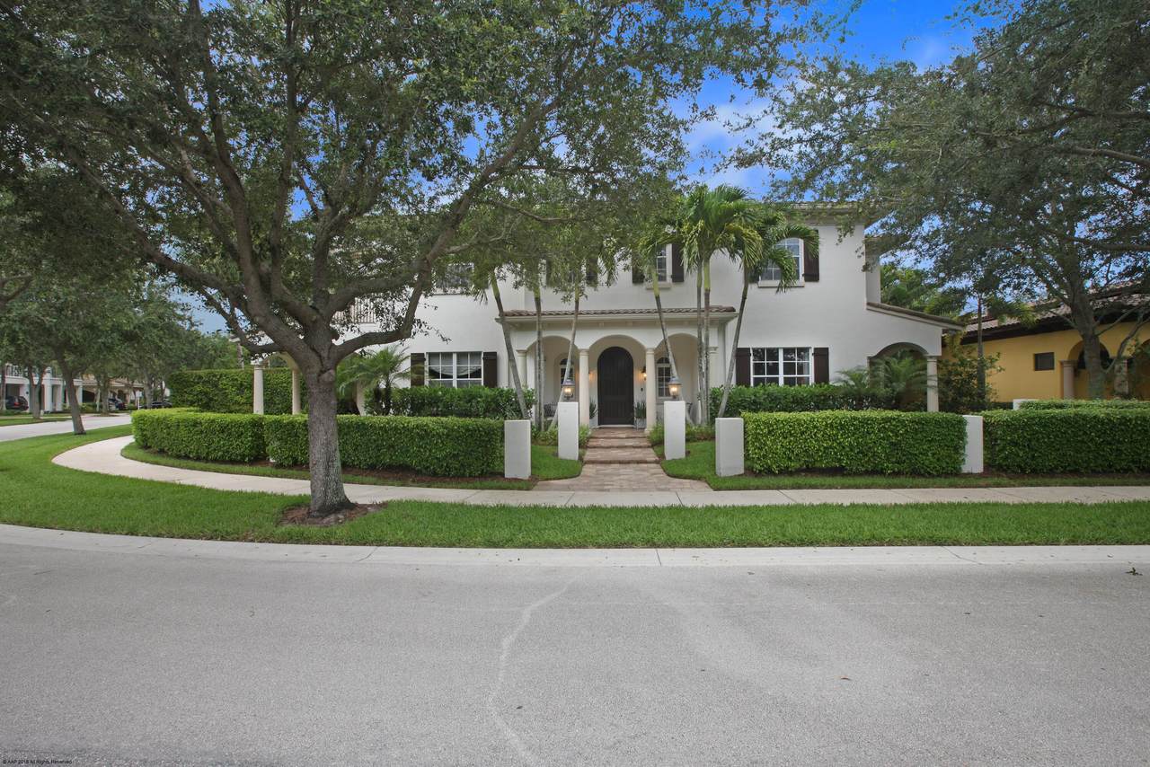 145 Segovia Way - Photo 1