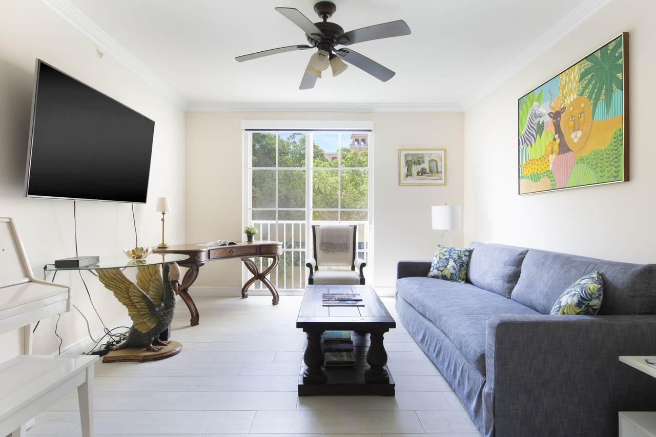 630 Sapodilla Avenue - Photo 1