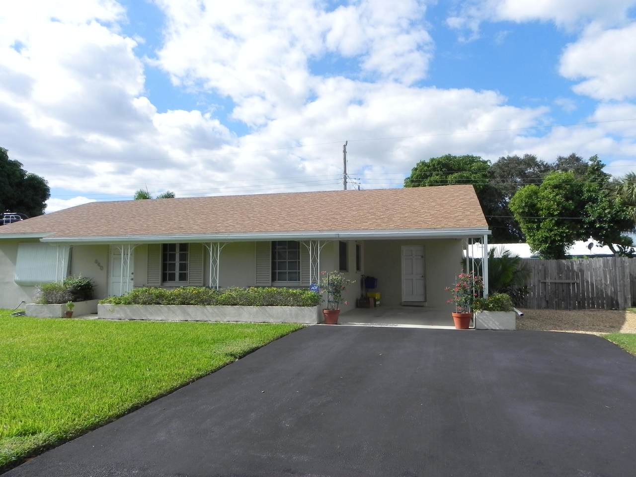 640 Jaeger Drive - Photo 1