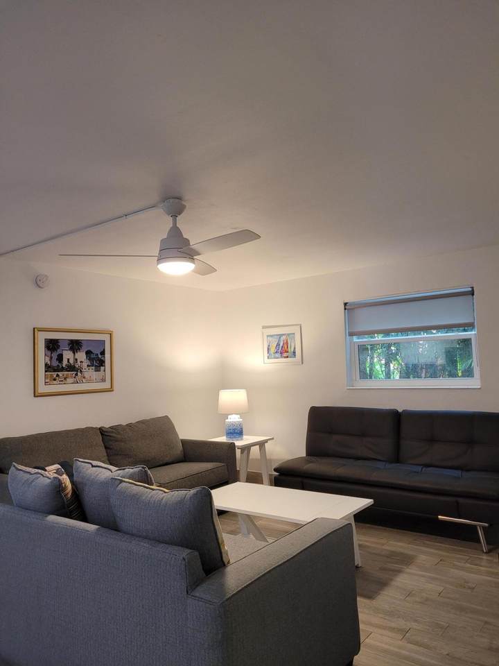 801 Andrews 0050 Avenue - Photo 1