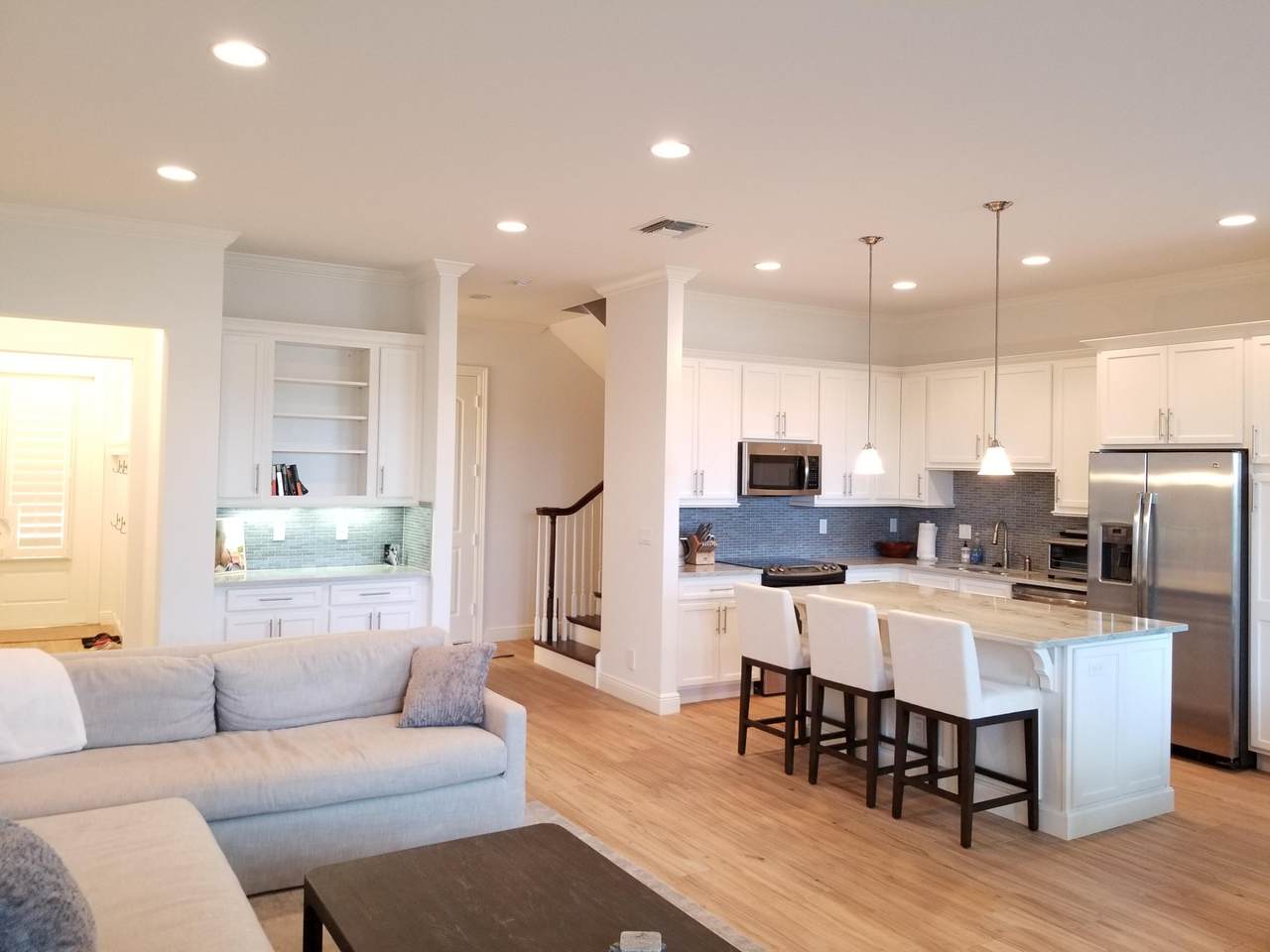 138 Ocean Breeze Drive - Photo 1