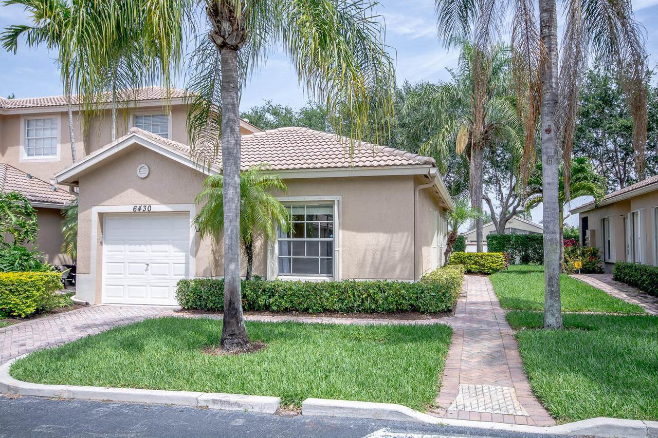 6430 Park Lake Circle - Photo 1