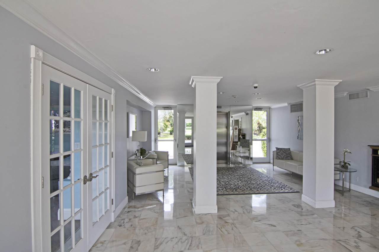 2505 Ocean Boulevard - Photo 1
