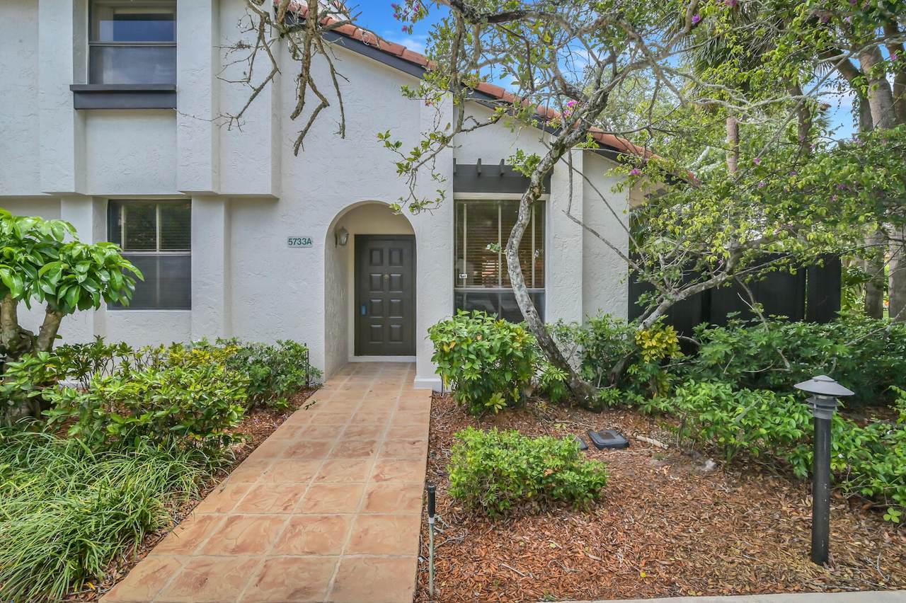 5733 Fox Hollow Drive - Photo 1