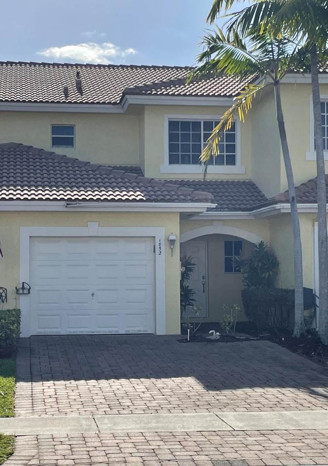 1052 Imperial Lake Road - Photo 1