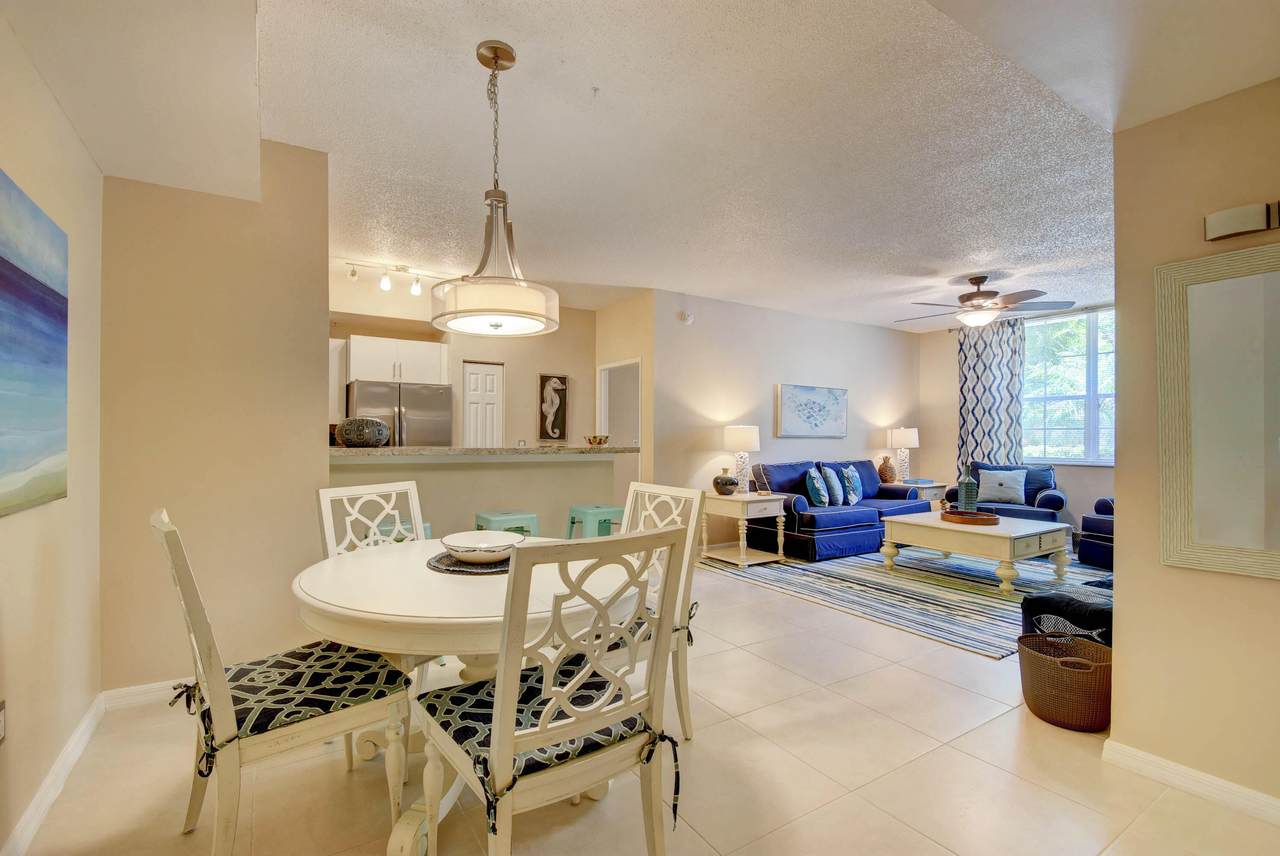 720 S Sapodilla Avenue - Photo 1