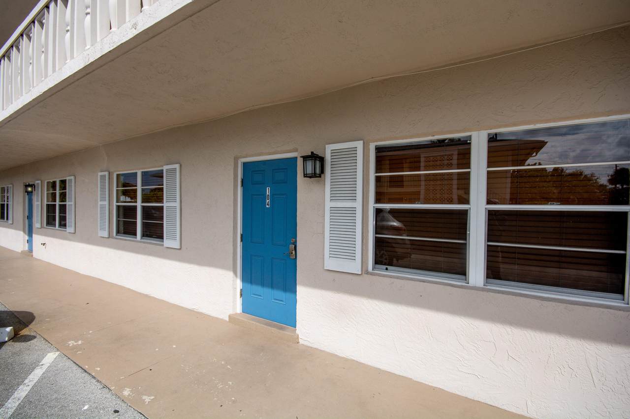 801 Hummingbird Way - Photo 1