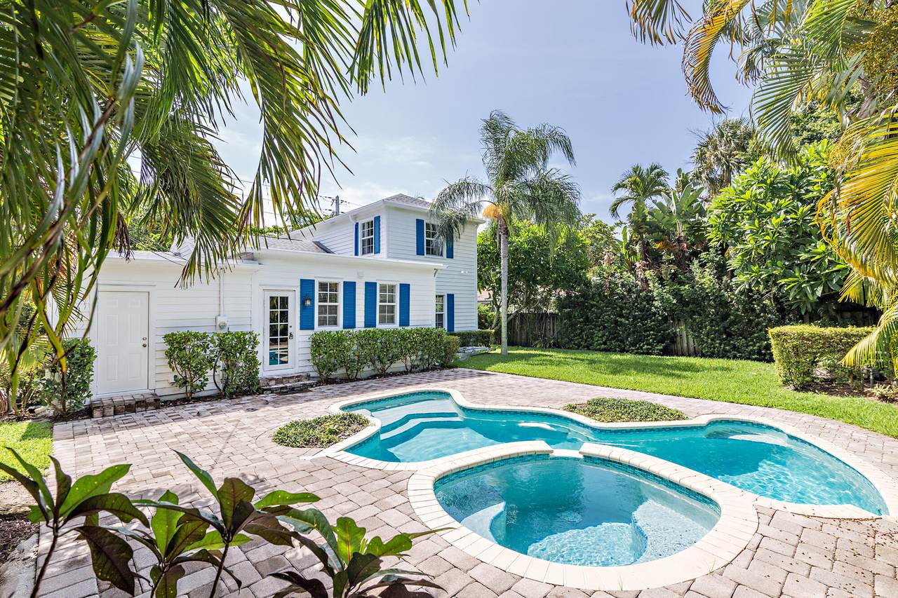 2745 Olive Avenue - Photo 1