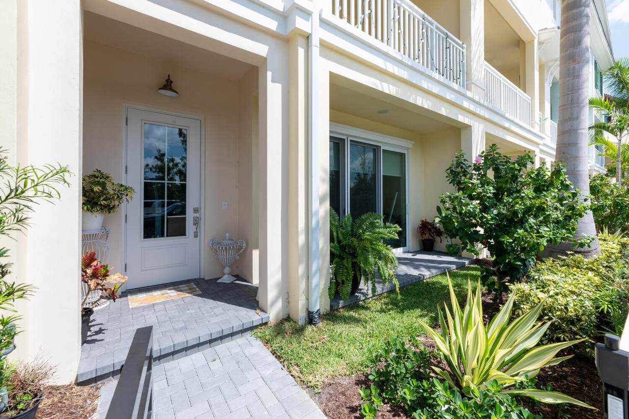 5139 Beckman Terrace - Photo 1