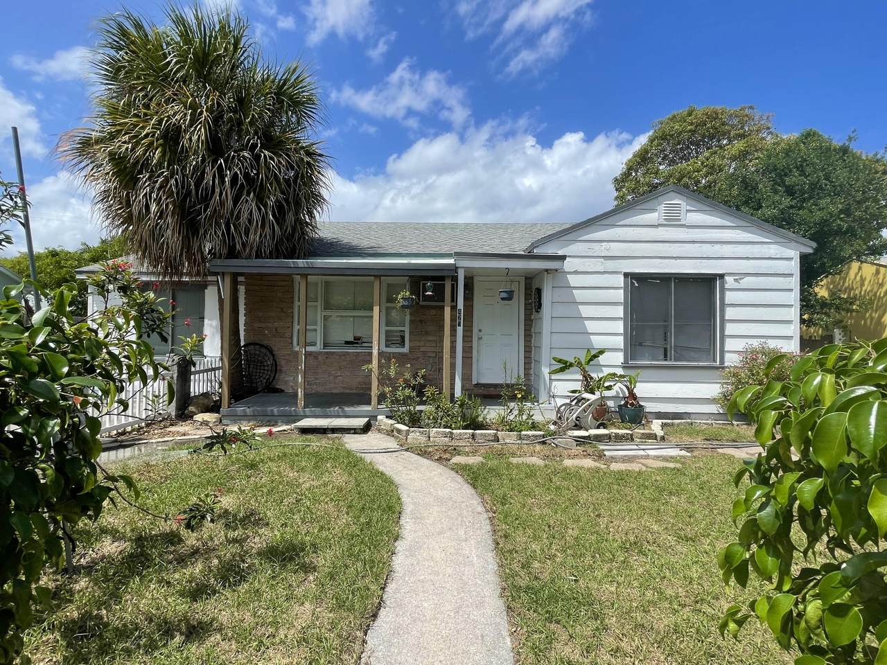 429 56th Street - Photo 1