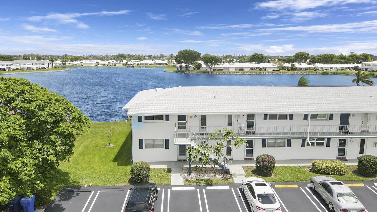 1118 Lake Terrace - Photo 1