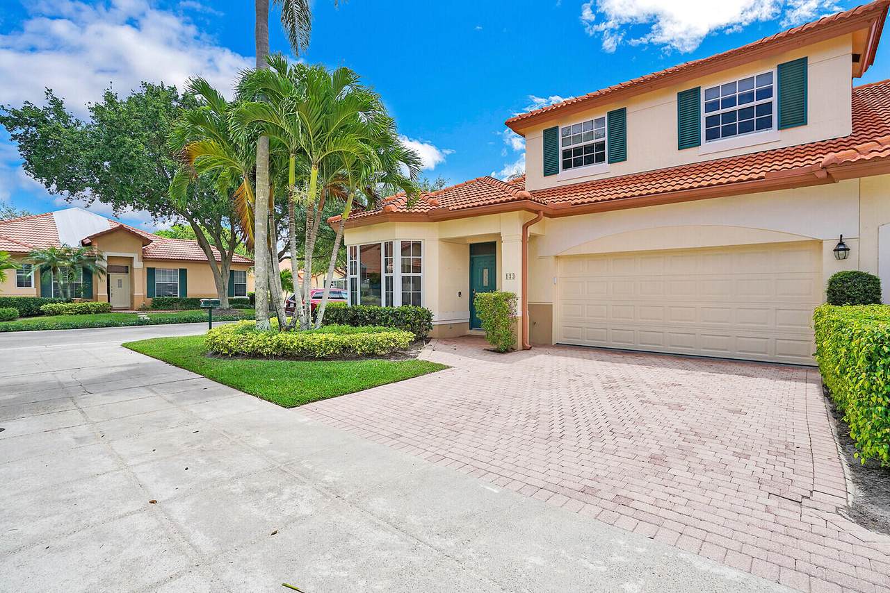 133 Monterey Pointe Drive - Photo 1
