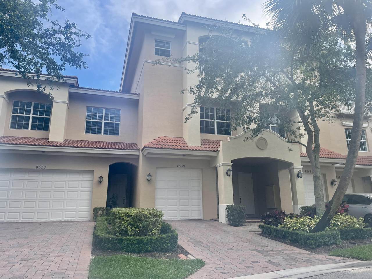 4539 Artesa Way - Photo 1