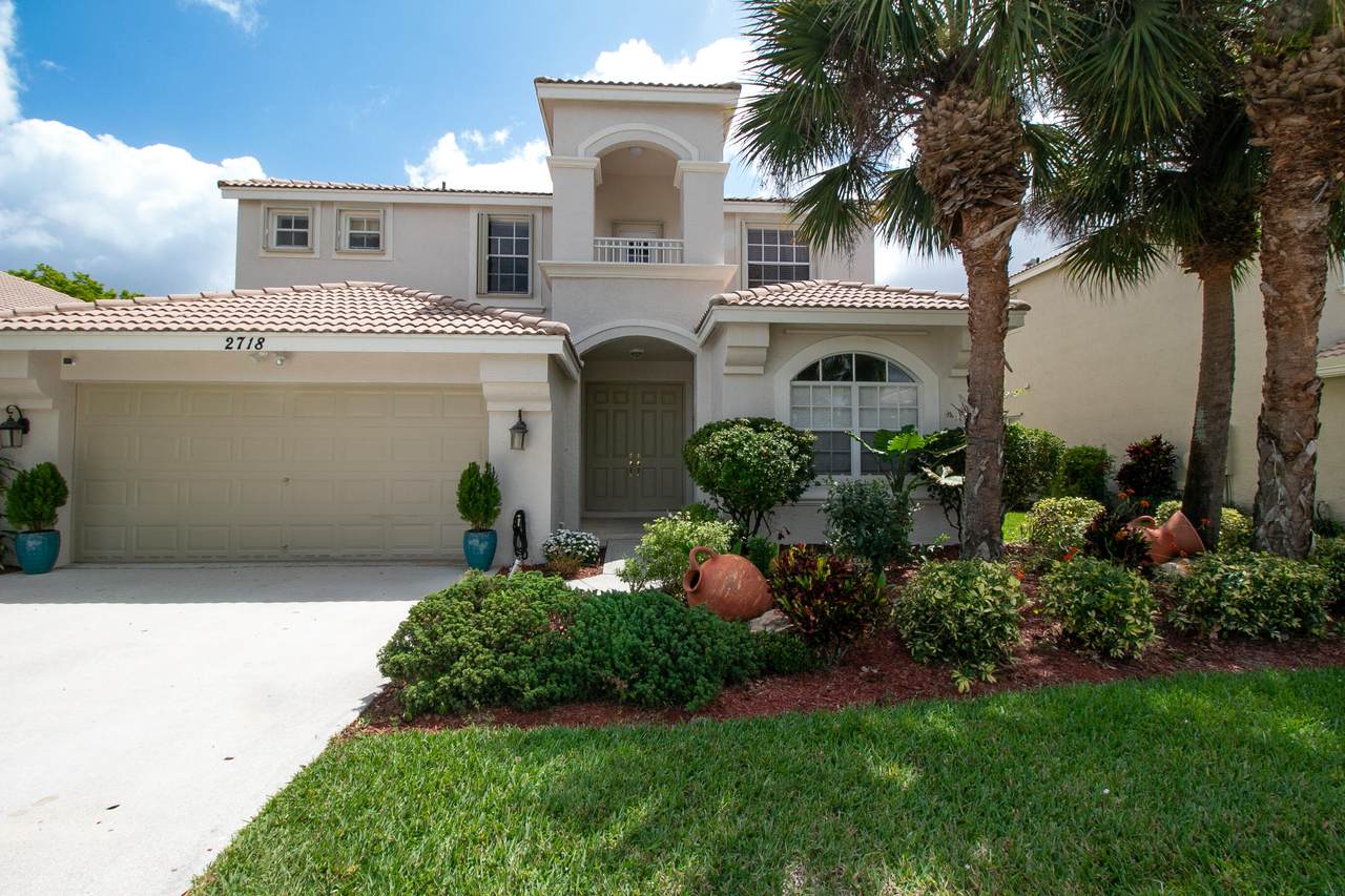 2718 Misty Oaks Circle - Photo 1
