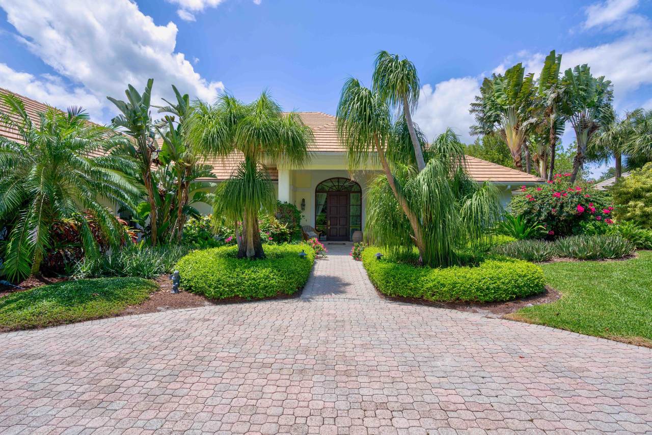 18625 Village Circle - Photo 1