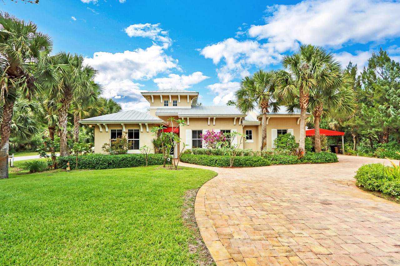9483 166th Way - Photo 1