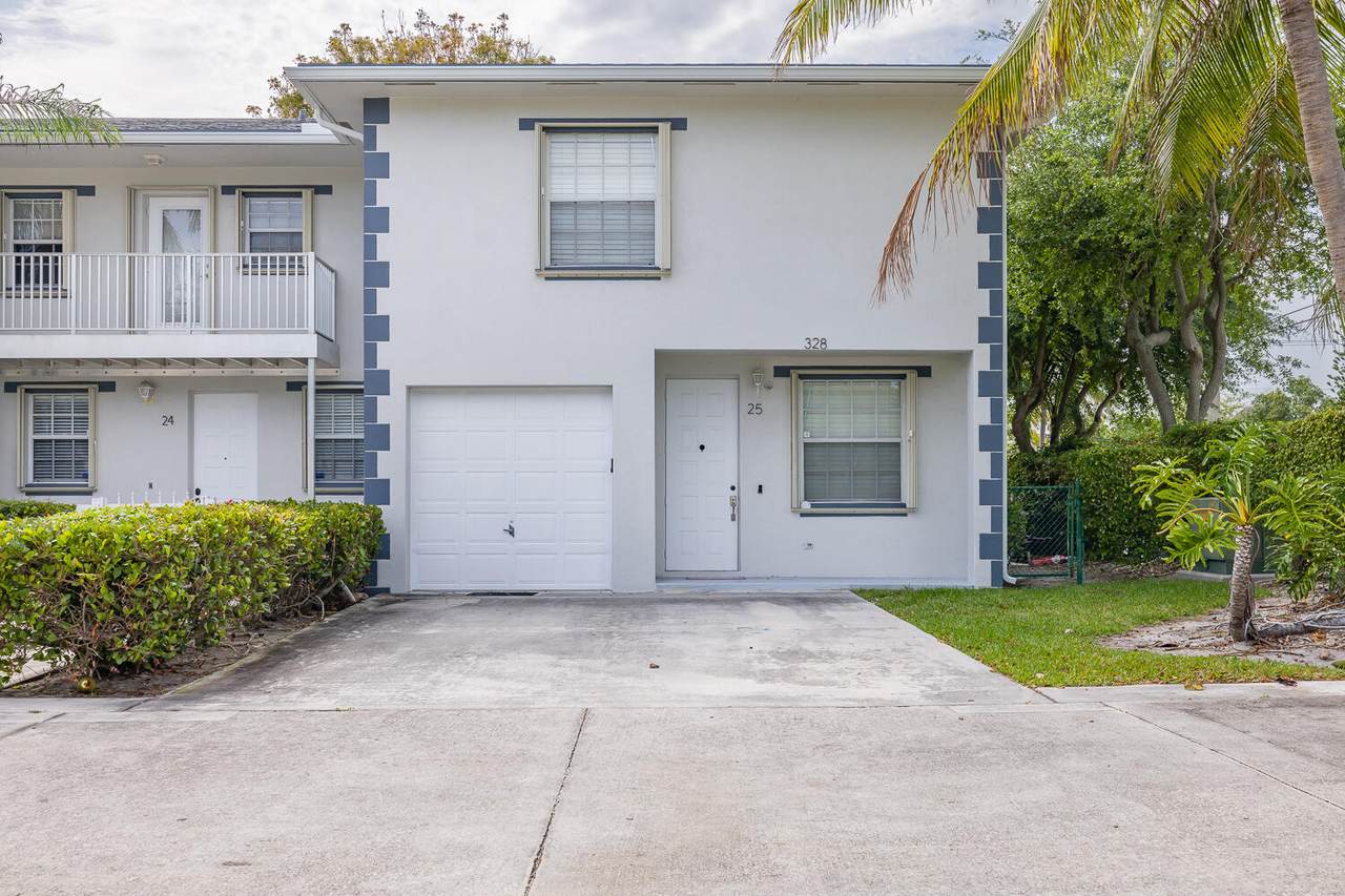 328 Pine Street - Photo 1
