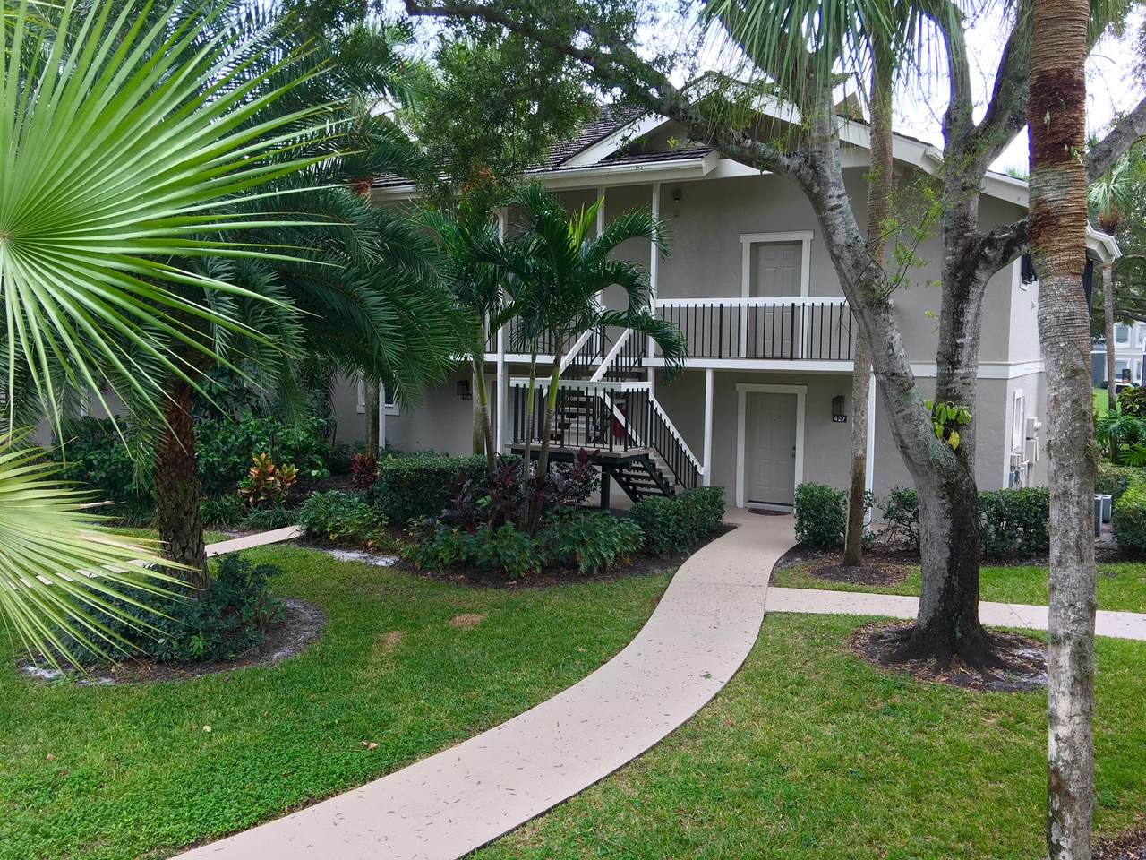 11863 Wimbledon Circle - Photo 1