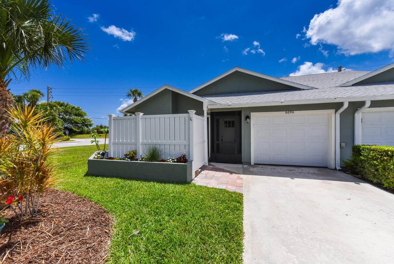 6696 Yorktown Drive - Photo 1