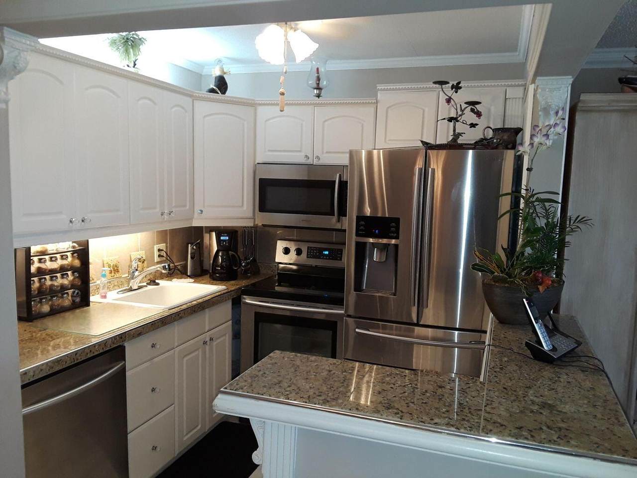 126 Kent H - Photo 1