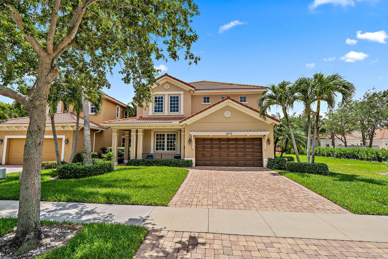 12012 Aviles Circle - Photo 1