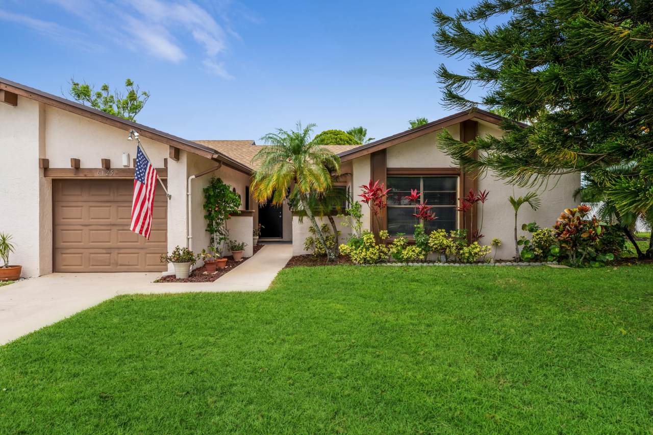 6125 Elsinore Circle - Photo 1